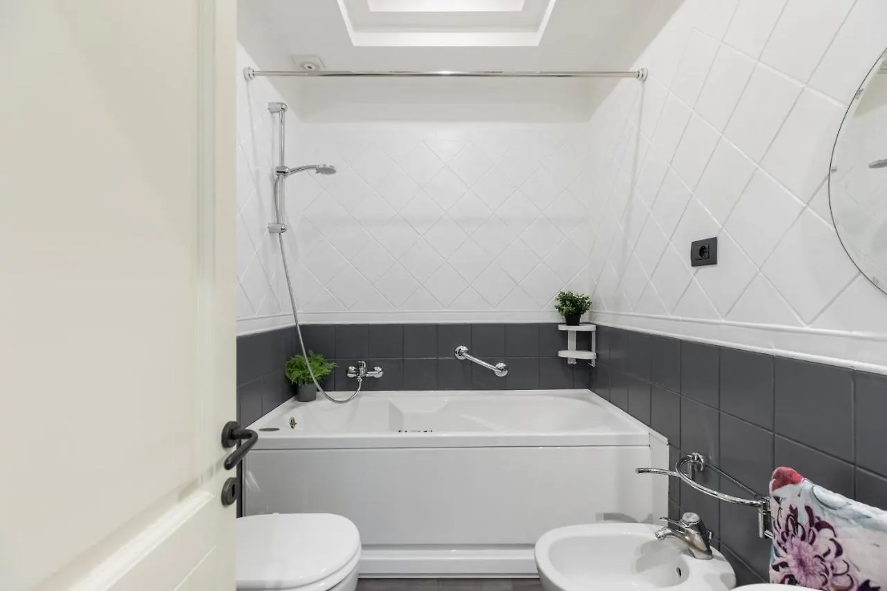 Iflat Veneto Area'S Penthouse Apartment Rome
